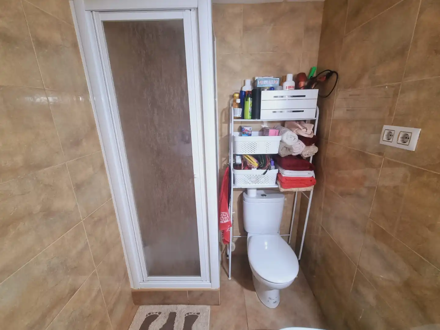 Baño de Piso en venta en Salou con Terraza, Amueblado y Lavadora