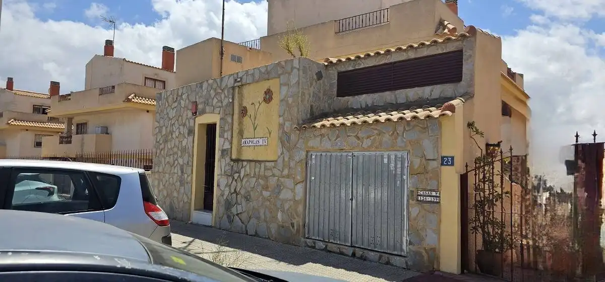 Vista exterior de Casa o xalet en venda en Orihuela amb Aire condicionat, Calefacció i Terrassa