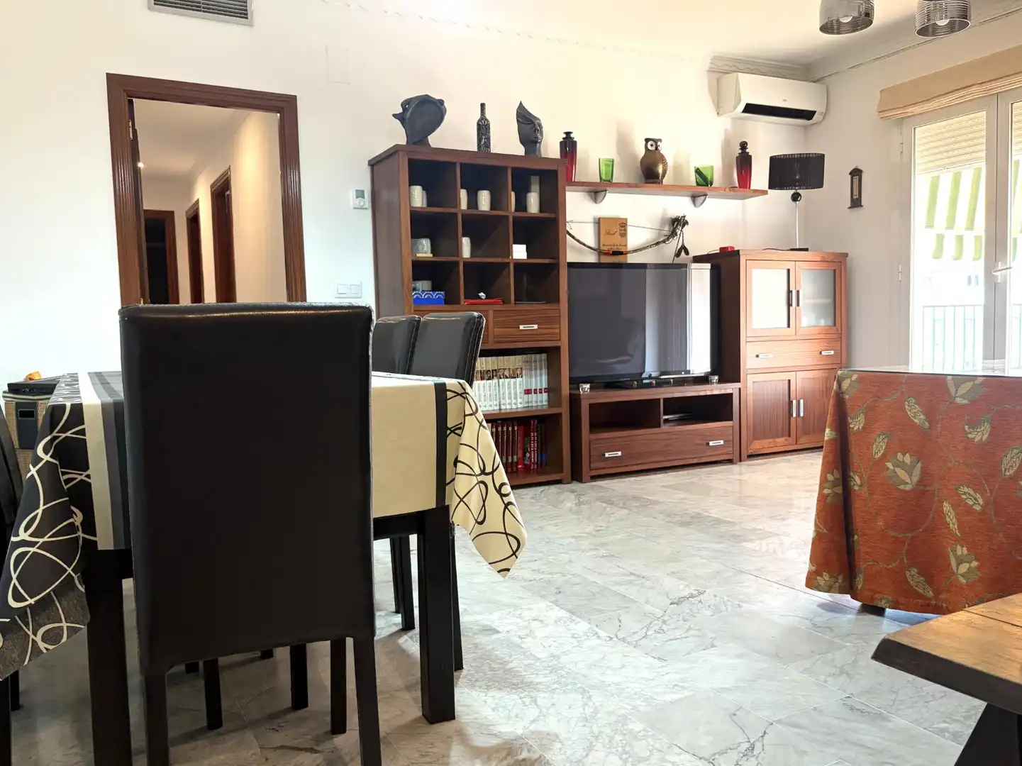 Sala d'estar de Pis de lloguer en Don Benito amb Calefacció i Moblat