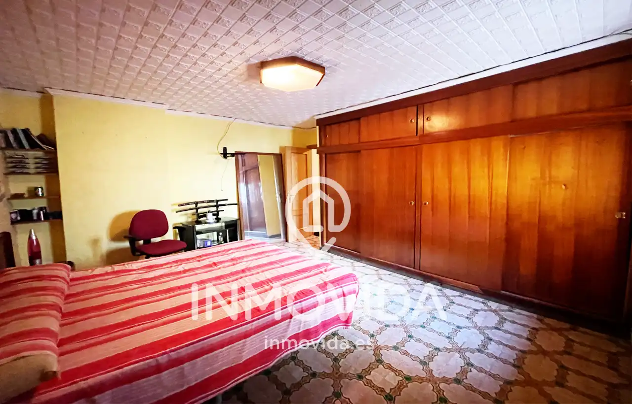 Vista exterior de Casa o xalet en venda en Xàtiva amb Terrassa, Traster i Moblat