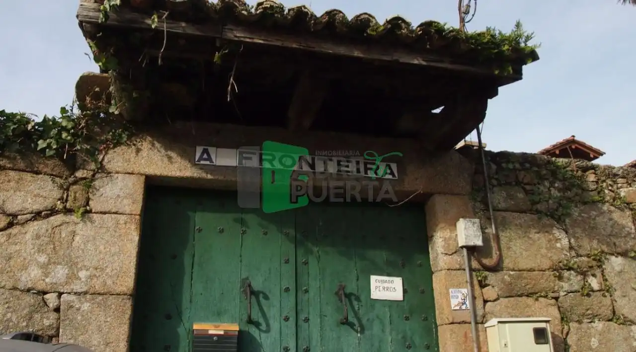 Vista exterior de Finca rústica en venta en O Pereiro de Aguiar  con Calefacción, Jardín privado y Trastero