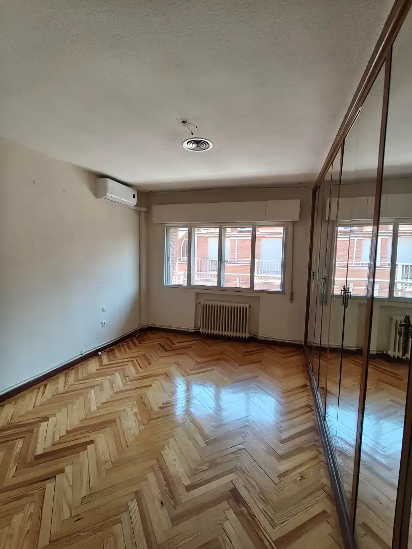 Bedroom of Flat for rent in Getafe  with Air Conditioner, Heating and Parquet flooring