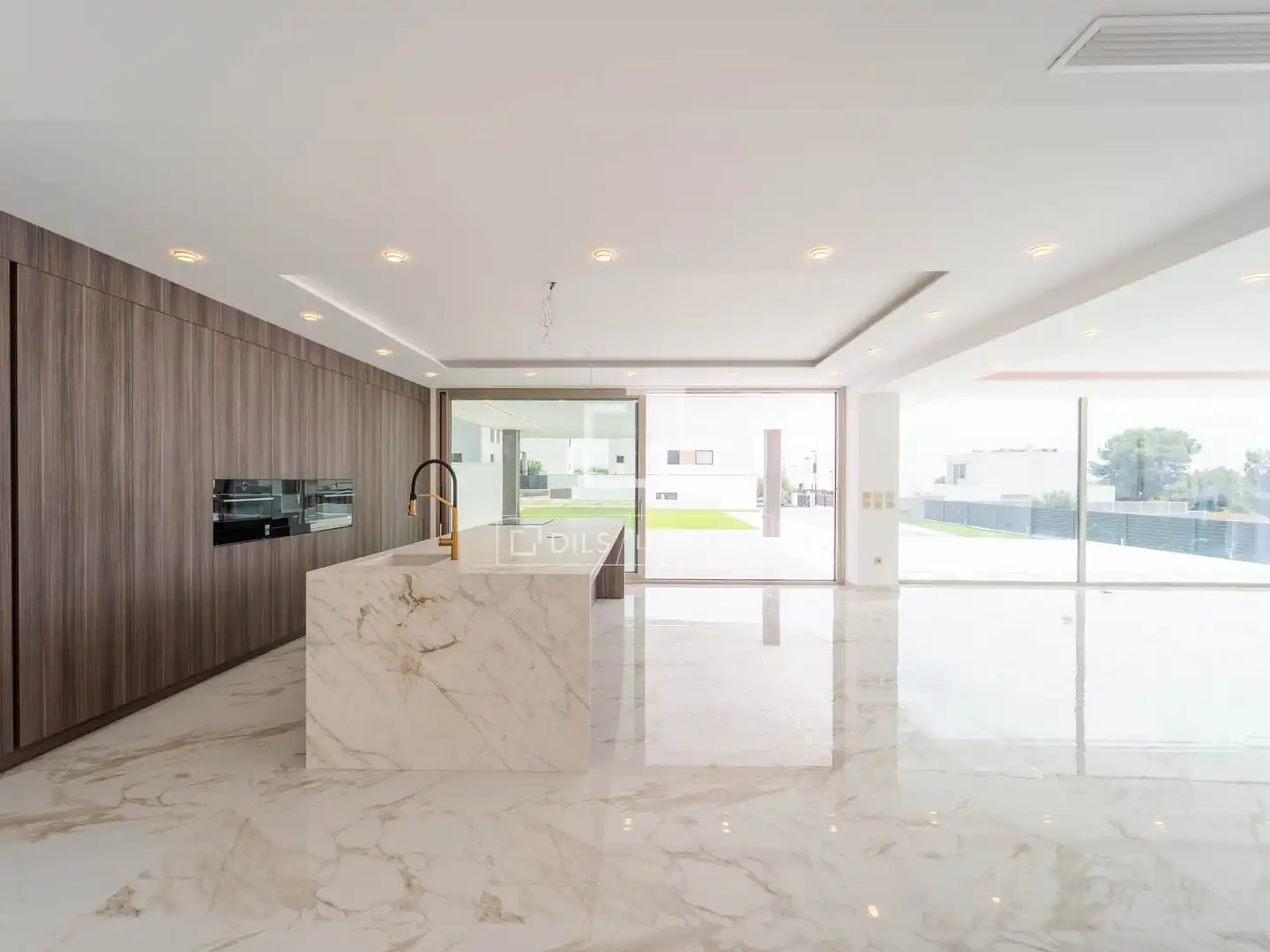 Kitchen of Houses for sale in Torrent  with Air Conditioner, Private garden and Terrace