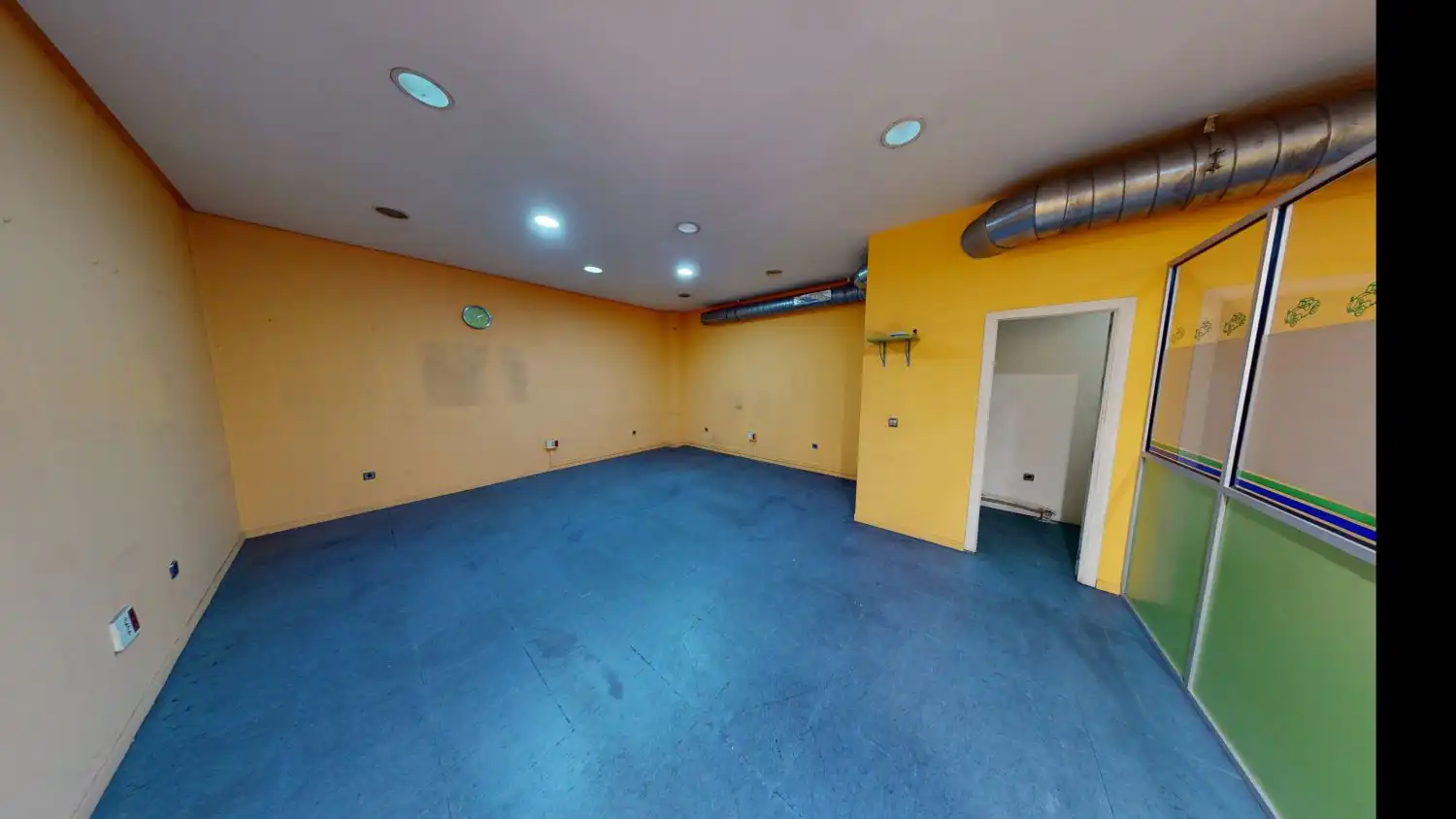 Commercial properties for rent in Sevilla  with Air Conditioner