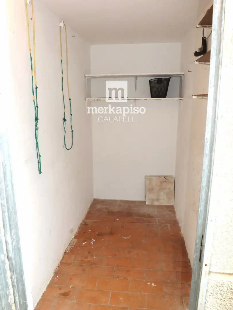 Wohnung zum Verkauf in Calafell mit Klimaanlage, Heizung und Terrasse
