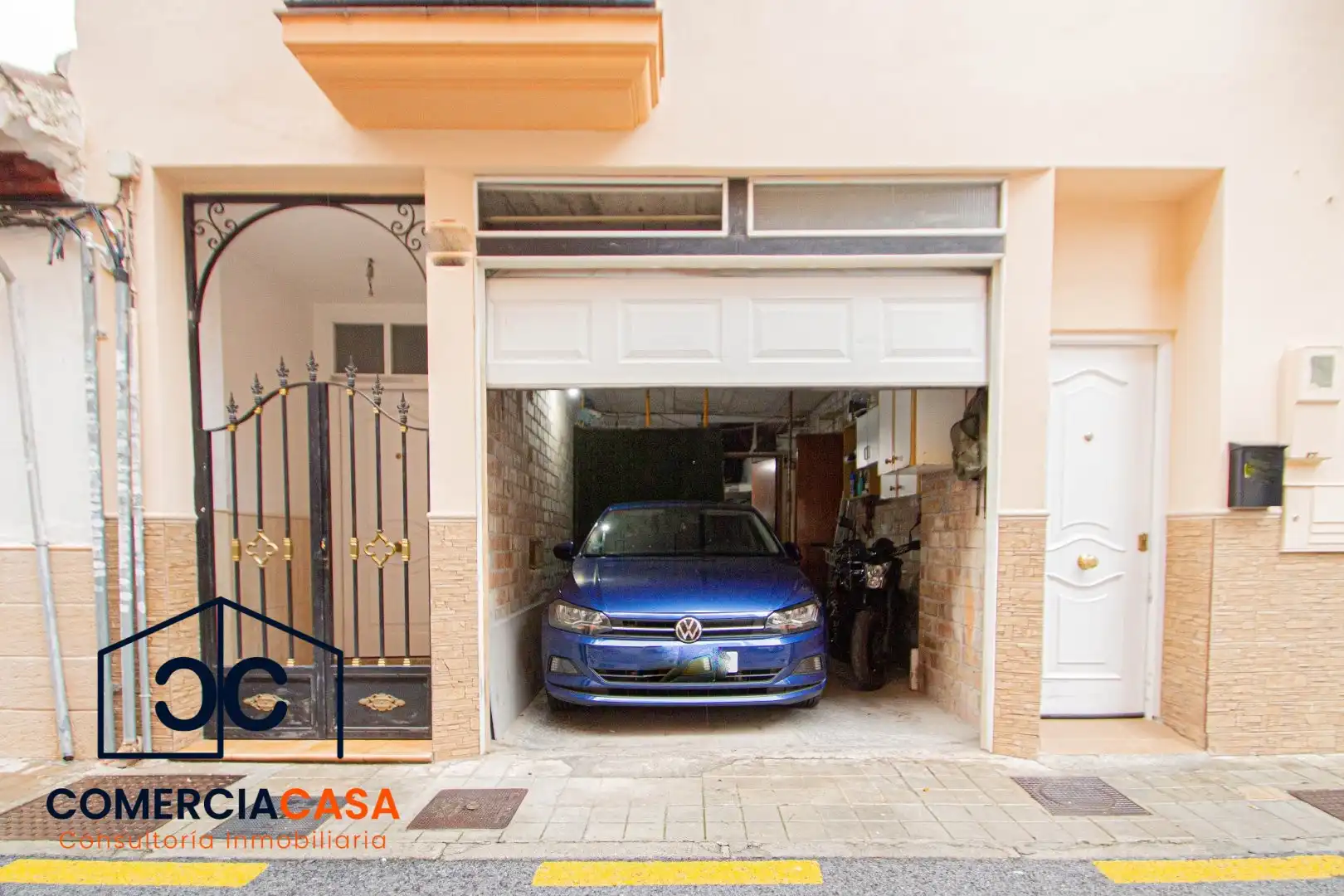 Exterior view of Houses for sale in Granada  with Terrace and Storage room