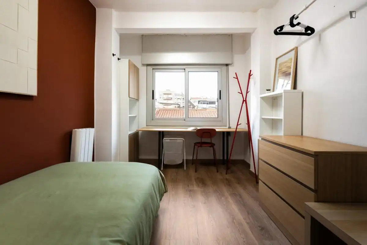Dormitori de Apartament per a compartir en Centre - Sant Oleguer