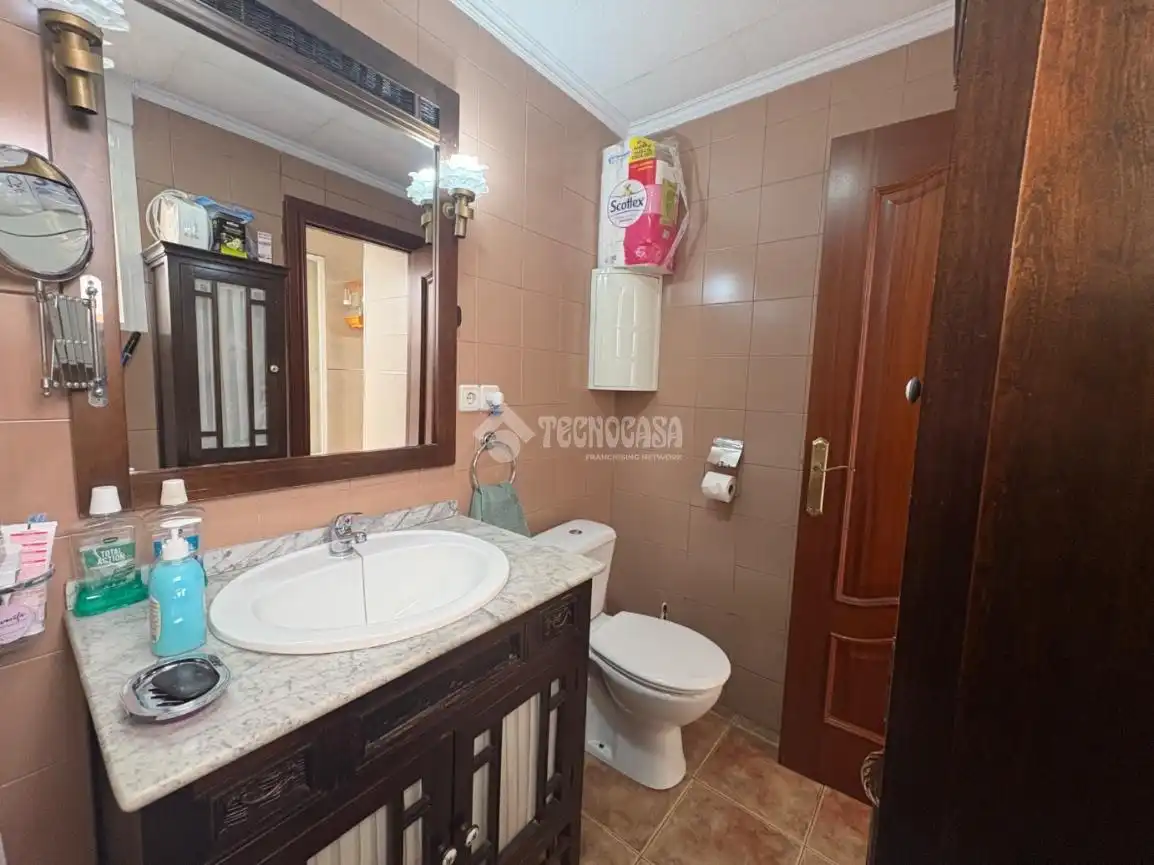 Baño de Casa o chalet en venta en Jaén con Terraza y Trastero