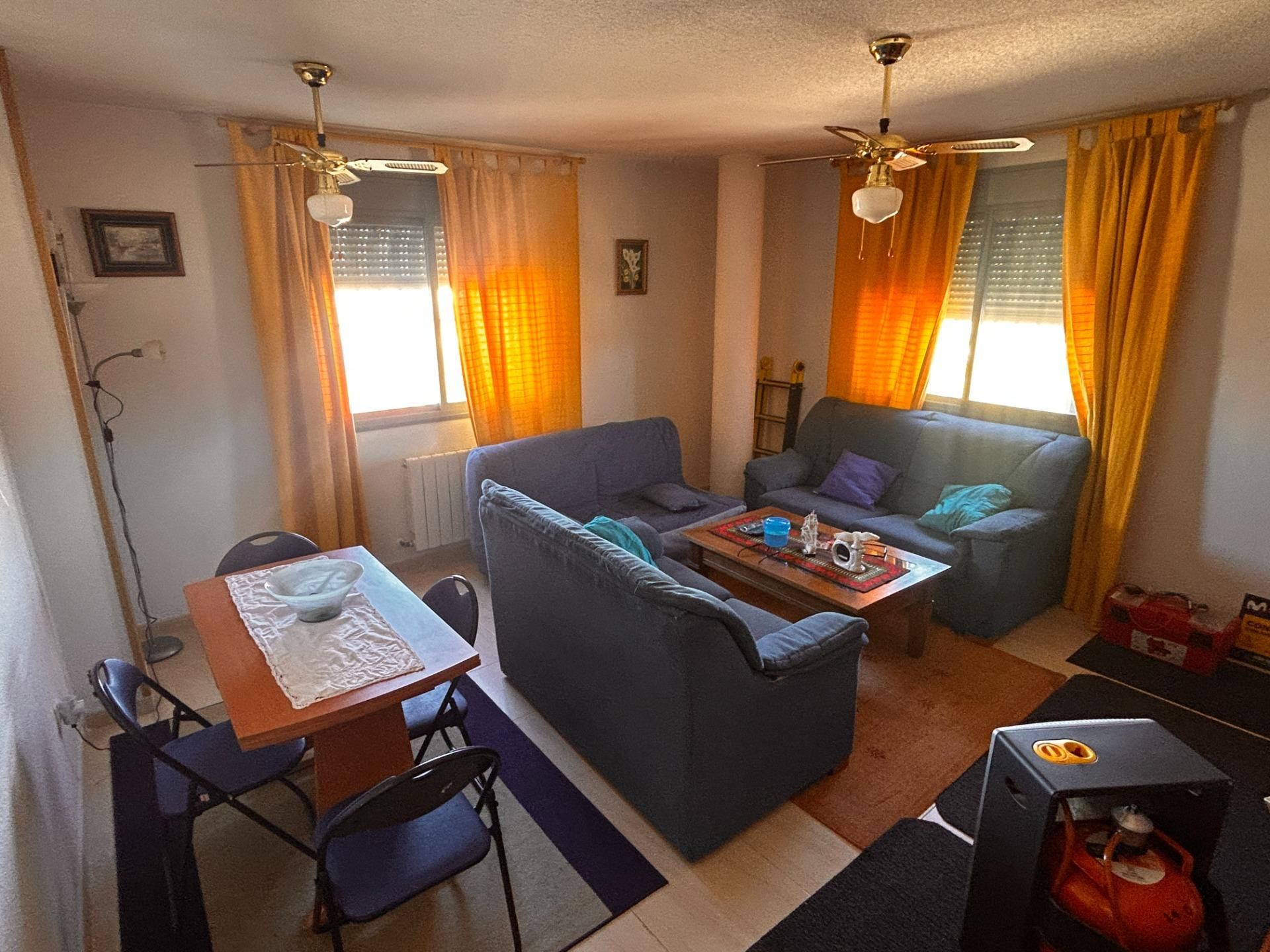 Wohnzimmer von Wohnung zum verkauf in Cantimpalos mit Heizung