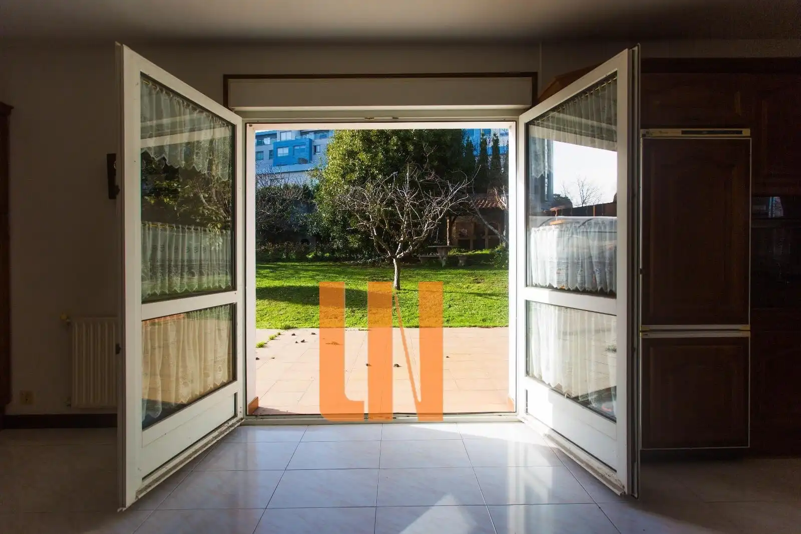 Vista exterior de Casa o xalet en venda en A Coruña Capital  amb Calefacció, Jardí privat i Terrassa