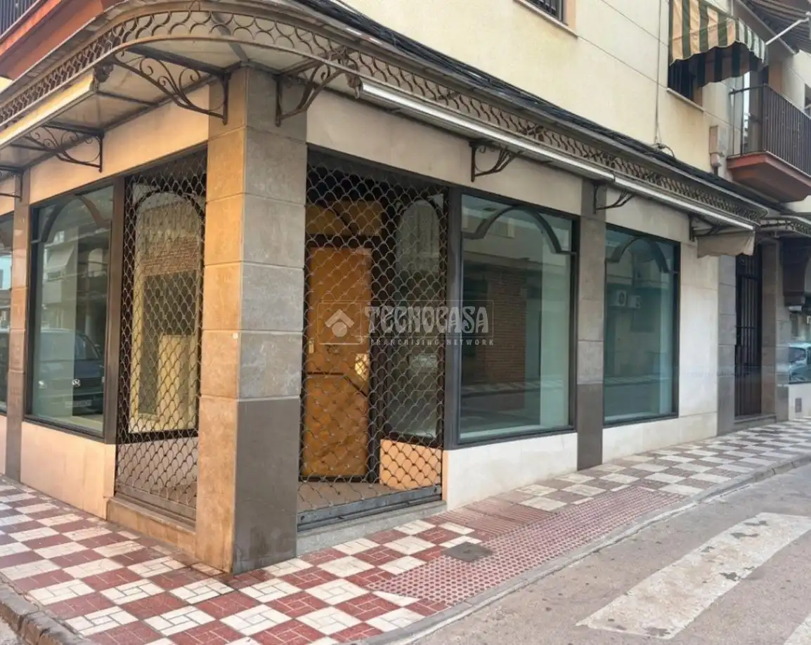 Local commercial à vendre à Montilla