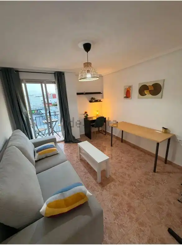 Sala d'estar de Pis de lloguer en Massanassa amb Aire condicionat, Moblat i Balcó