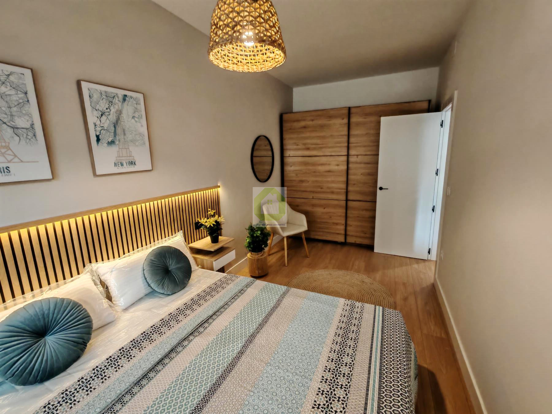 Habitación de Apartamento de alquiler en  Granada Capital con Aire acondicionado y Amueblado