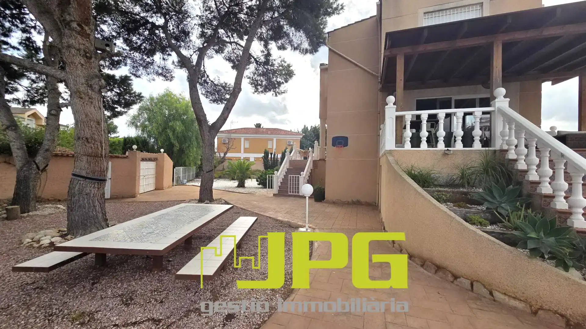 Garden of Houses for sale in Mutxamel  with Air Conditioner, Heating and Private garden