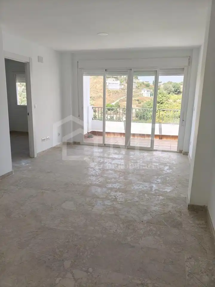 Living room of Flat for sale in Sedella  with Terrace