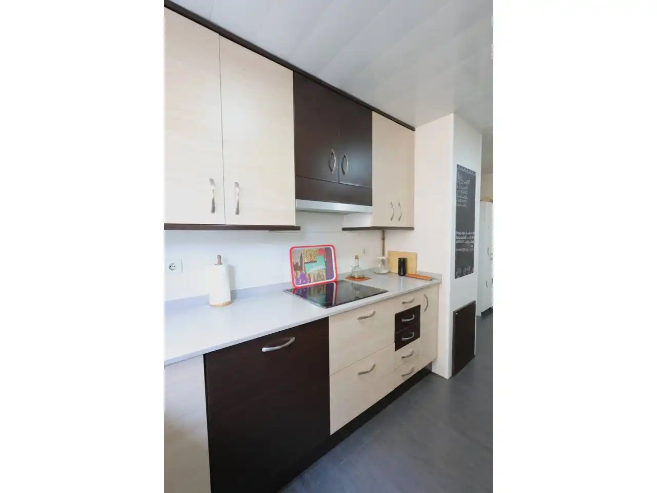 Kitchen of Flat for sale in L'Hospitalet de Llobregat  with Air Conditioner and Balcony