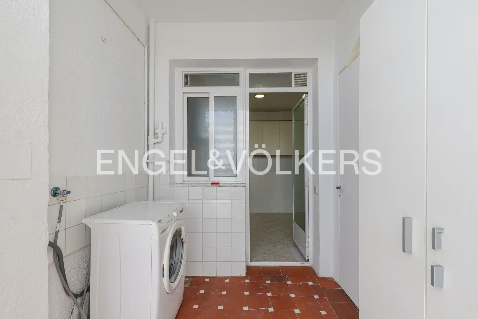 Flat for rent in Madrid  with Air Conditioner, Heating and Terrace