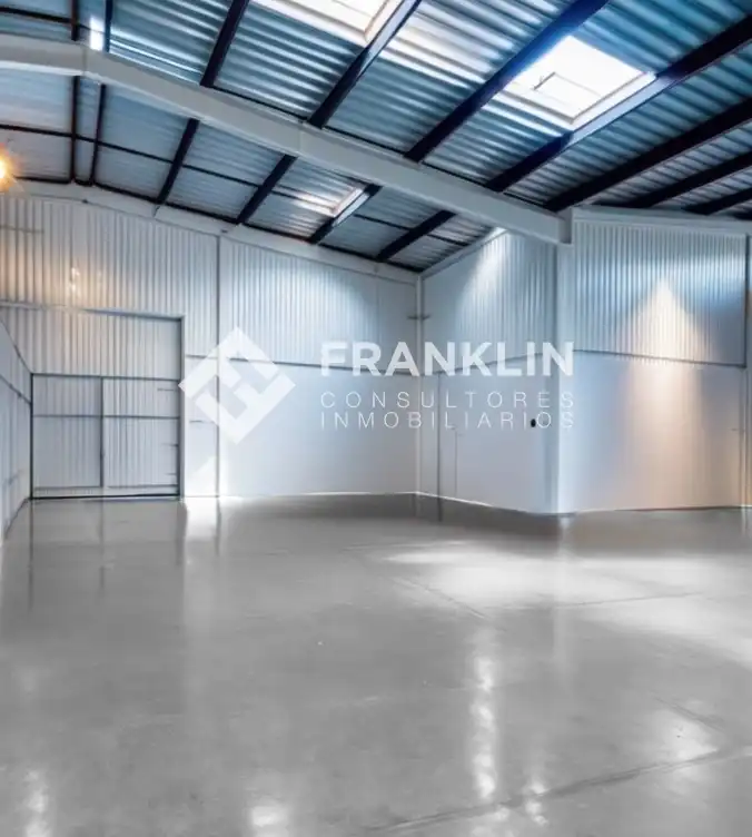 Außenansicht von Fabrikhallen zur Miete in Sant Celoni