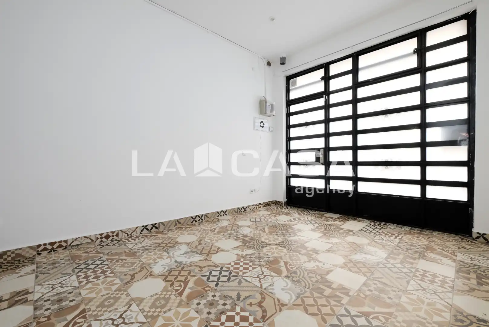 Local comercial en venda a Nou Barris, imagen 6