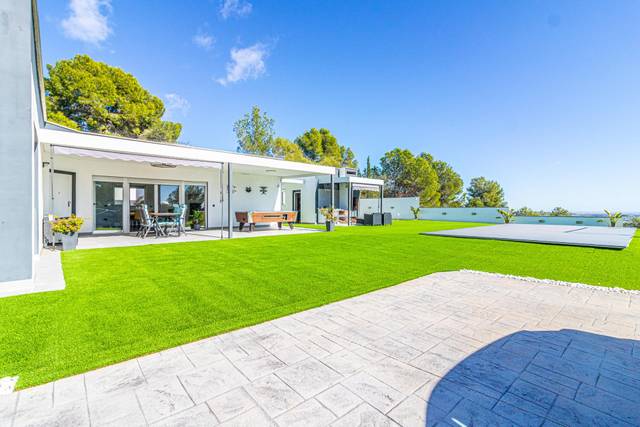 Casa-chalet en Venta en Catadau