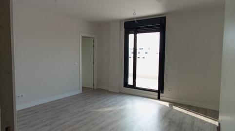 Foto 3 de Ático de alquiler en Libra, Parla Este, Madrid