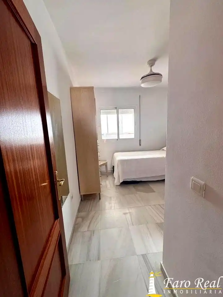 Dormitori de Àtic de lloguer en Sanlúcar de Barrameda amb Aire condicionat, Terrassa i Moblat