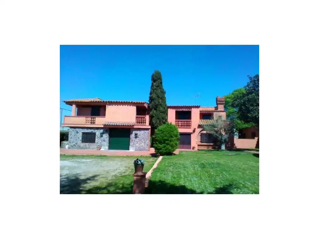 Houses for sale in Riudellots de la Selva