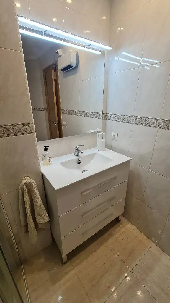 Bathroom of Flat for rent in  Logroño  with Heating, Parquet flooring and Terrace