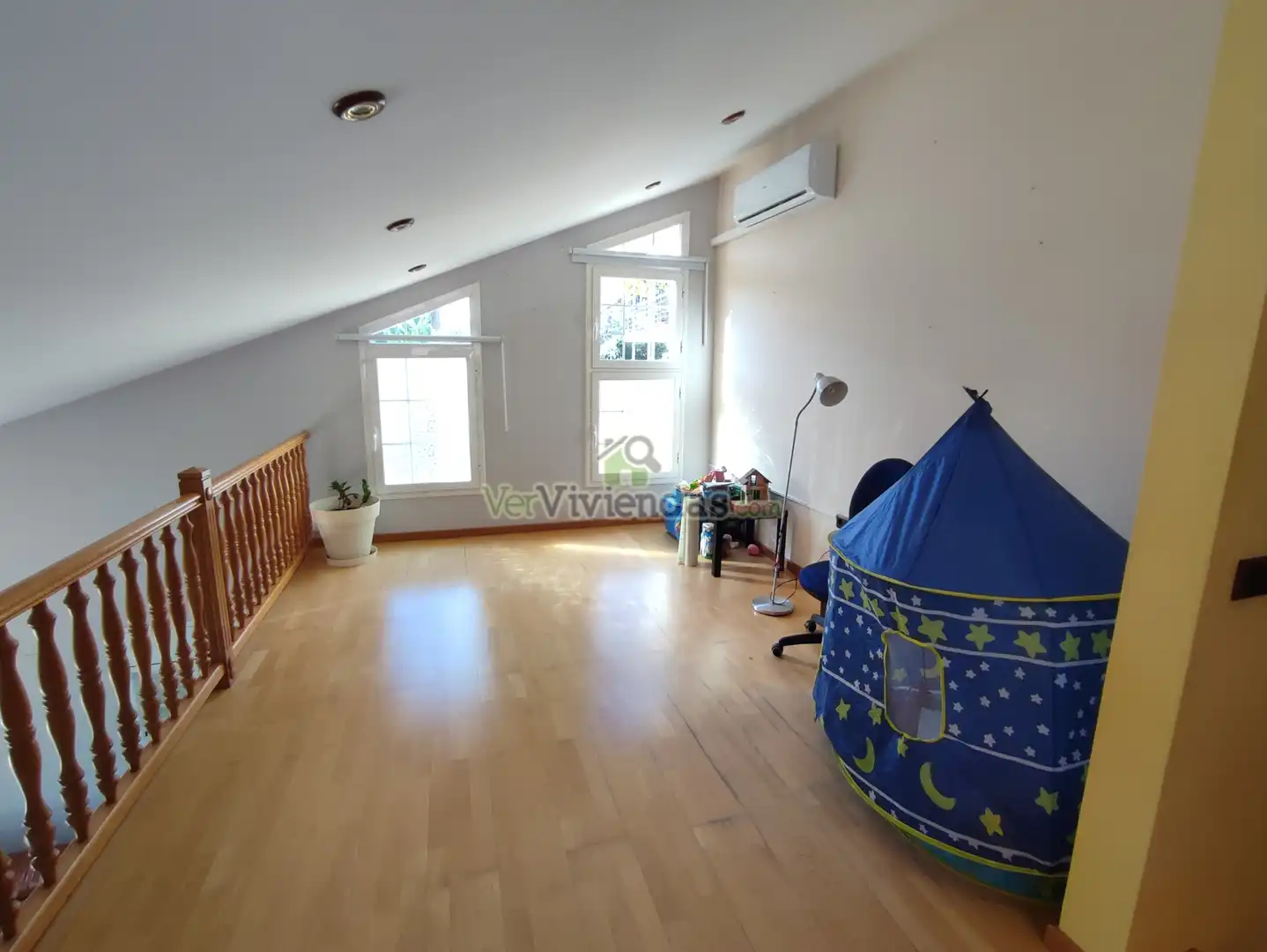 Sala d'estar de Casa o xalet en venda en Begues amb Aire condicionat, Calefacció i Jardí privat