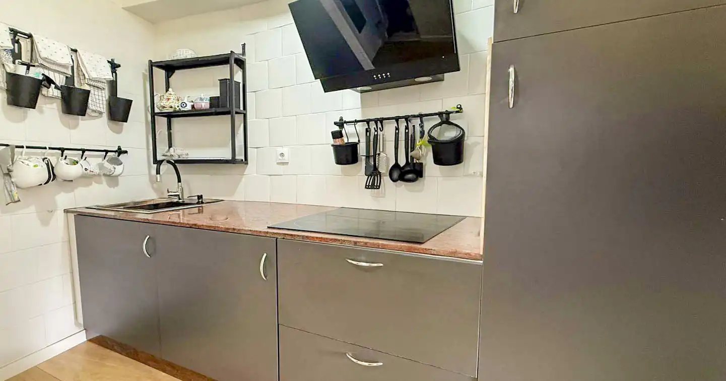 Cocina de Estudio en venta en Vigo  con Calefacción, Horno y Lavadora
