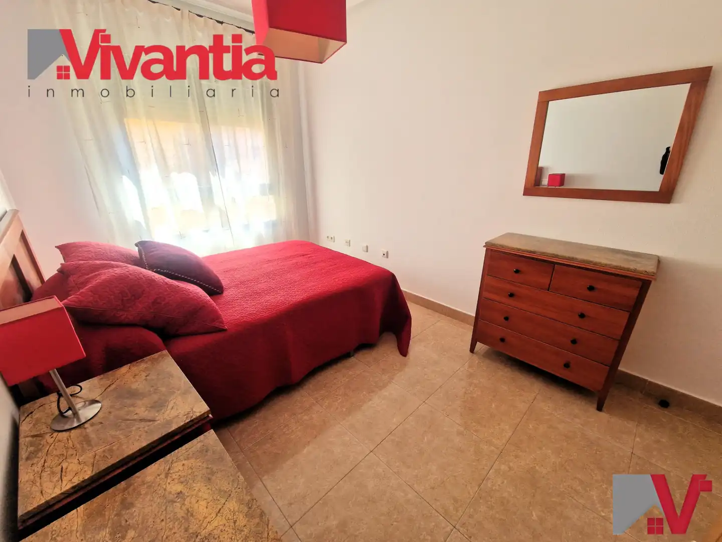 Apartamento en venta en Avenida de las Fuerzas Armadas, Los Angeles - Apolonia