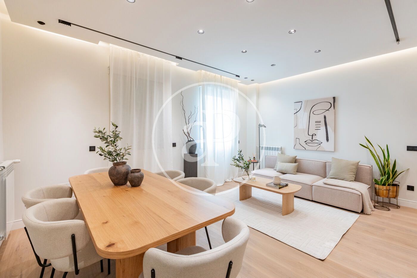 Sala d'estar de Pis en venda en  Madrid Capital amb Aire condicionat i Calefacció