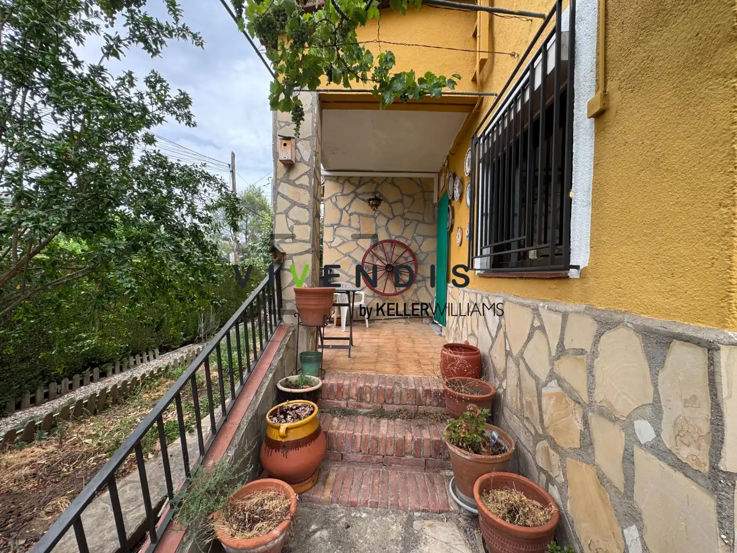 Vista exterior de Finca rústica en venta en Corbera de Llobregat