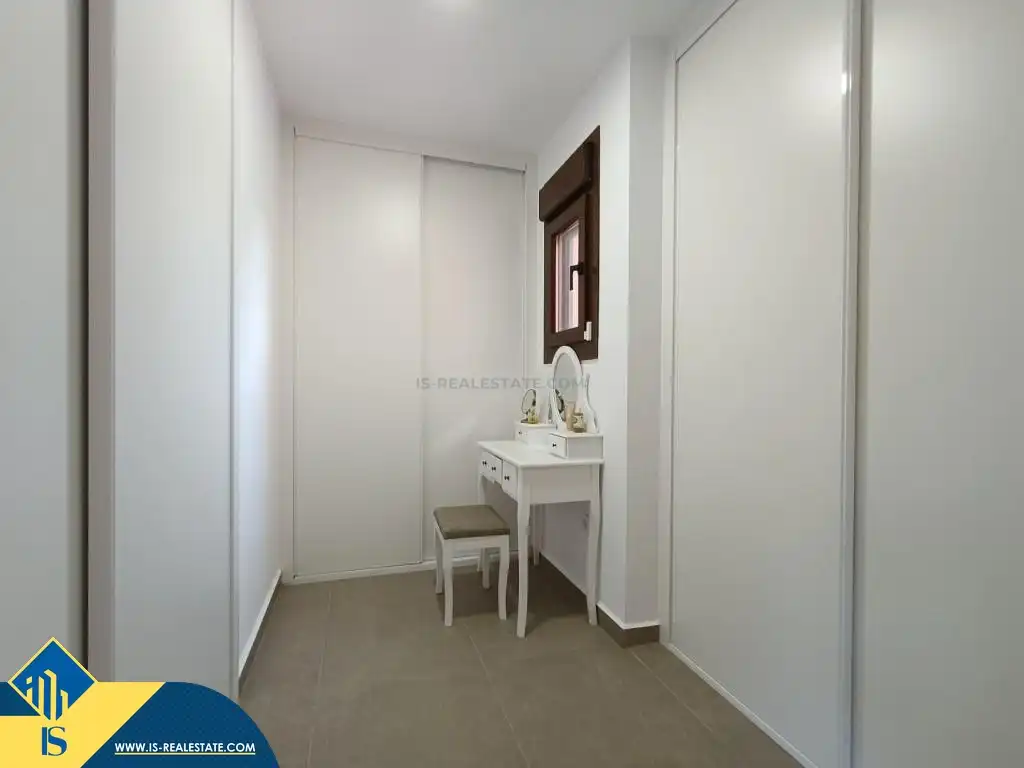Habitación de Casa o chalet en venta en Pilar de la Horadada con Jardín privado, Terraza y Amueblado
