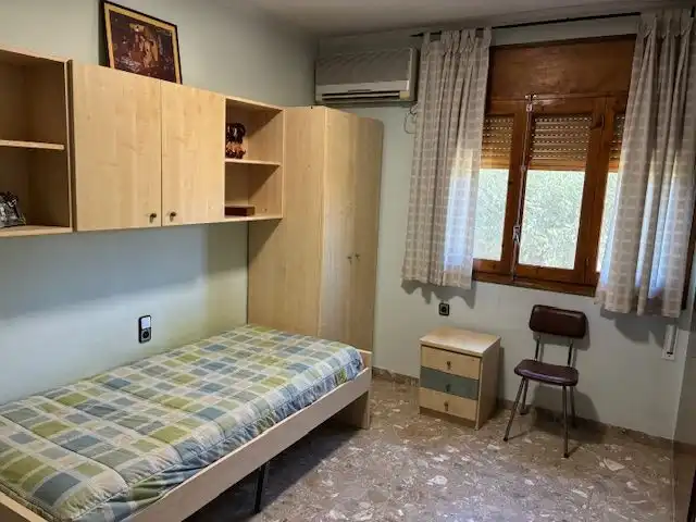 Habitación de Casa o chalet en venta en Miralcamp, Lleida
