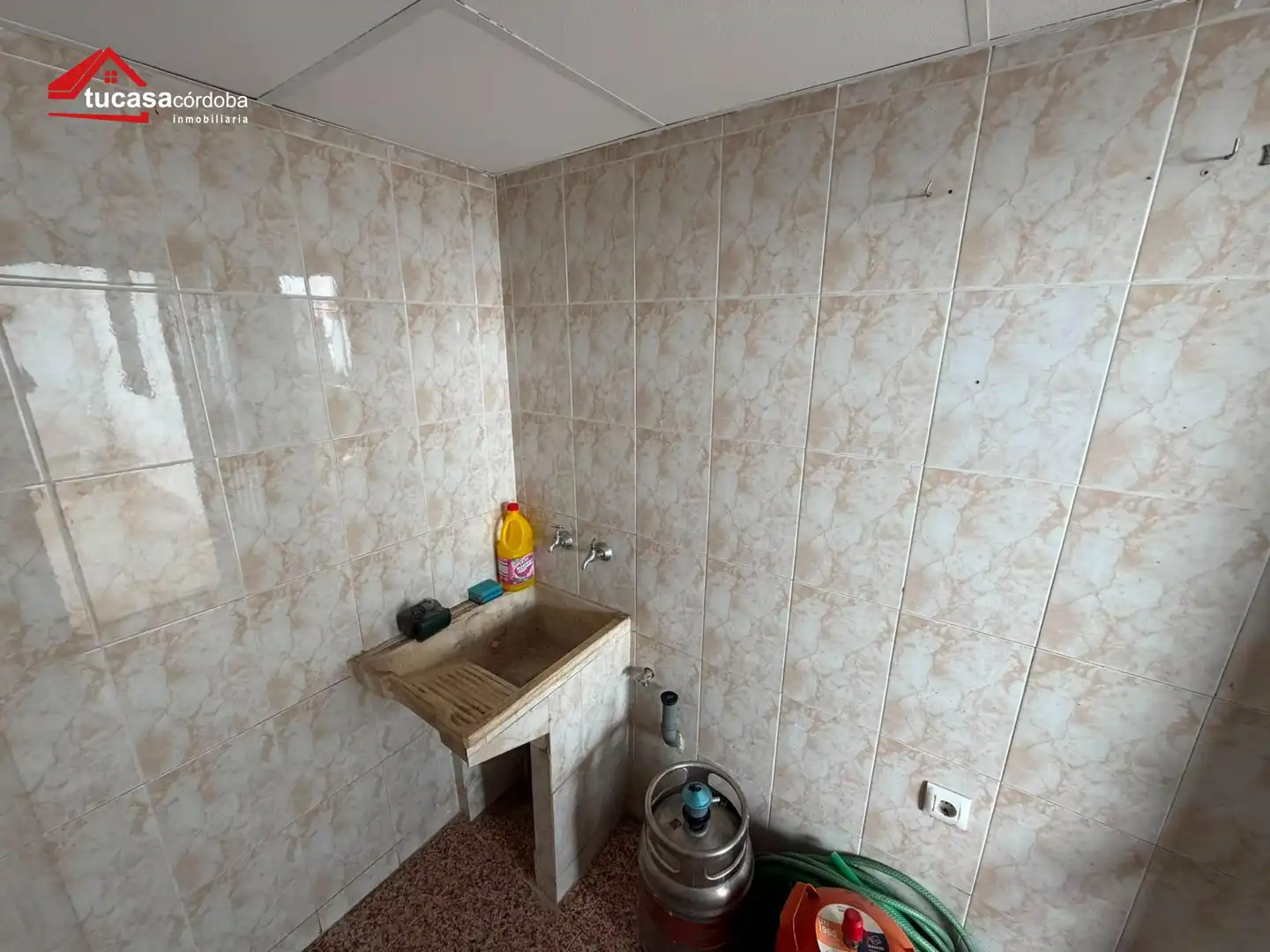 Bany de Casa o xalet en venda en Córdoba amb Aire condicionat i Traster