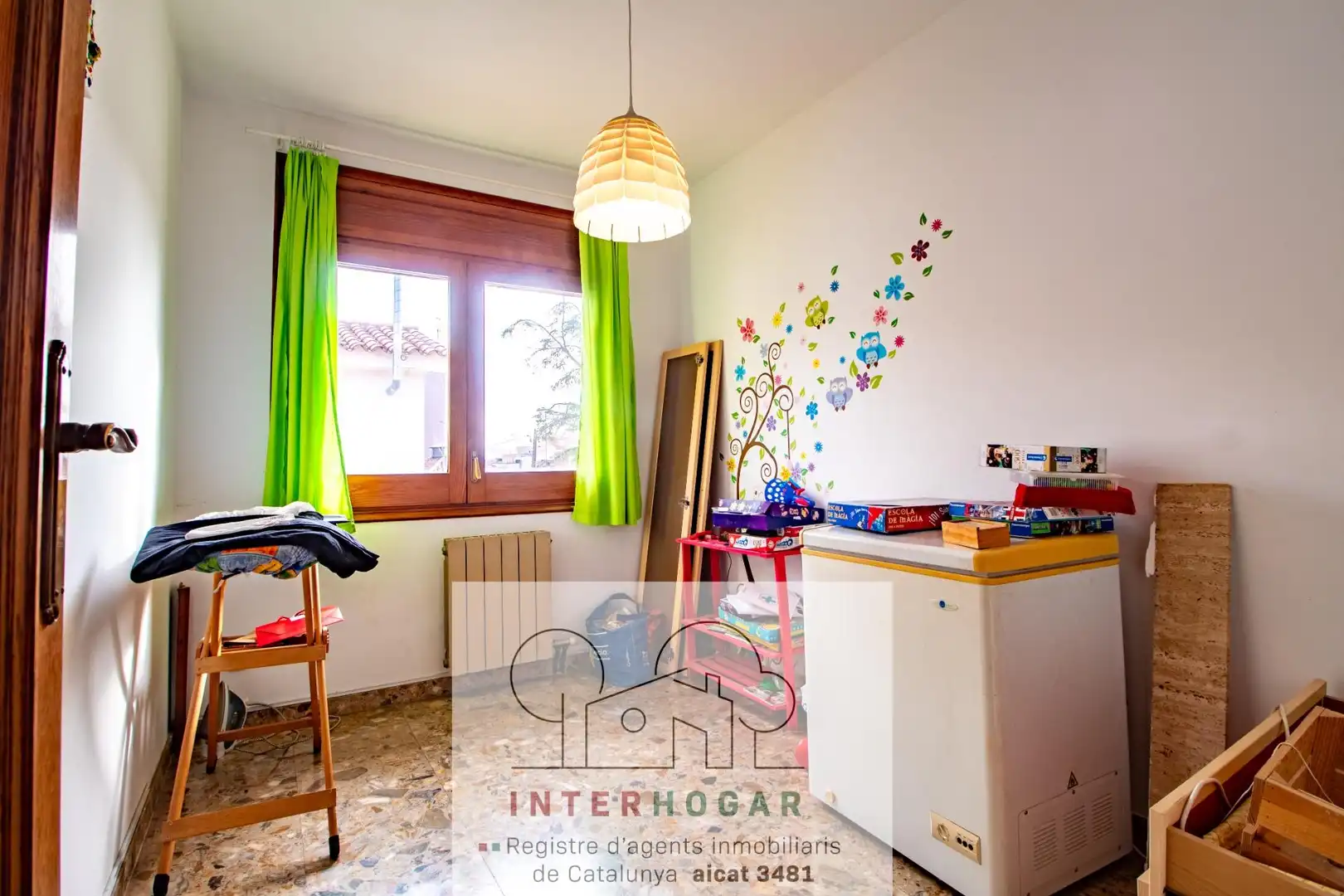 Bedroom of Houses for sale in Cerdanyola del Vallès