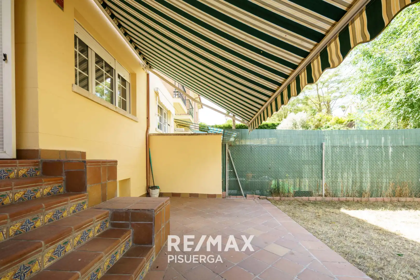Terrassa de Casa o xalet en venda en Fuensaldaña amb Jardí privat i Traster