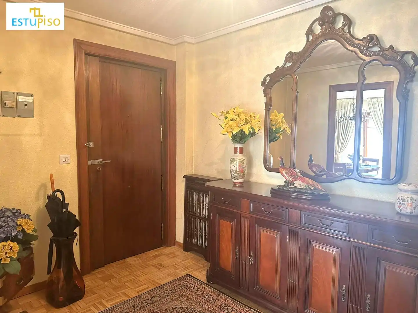 Piso en venta en León Capital  con Calefacción, Terraza y Amueblado