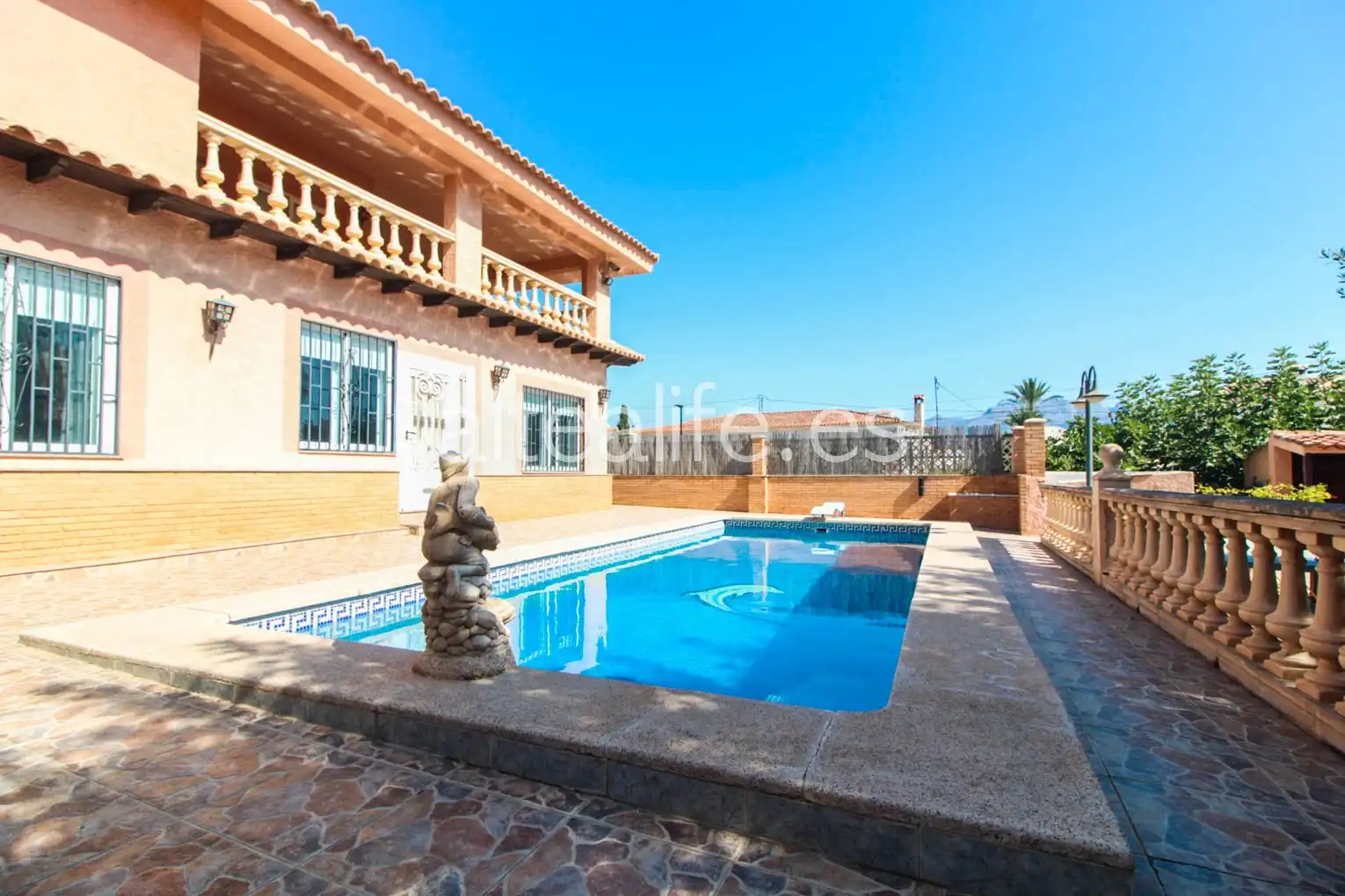 Vista exterior de Casa o chalet en venta en L'Alfàs del Pi con Aire acondicionado, Calefacción y Jardín privado