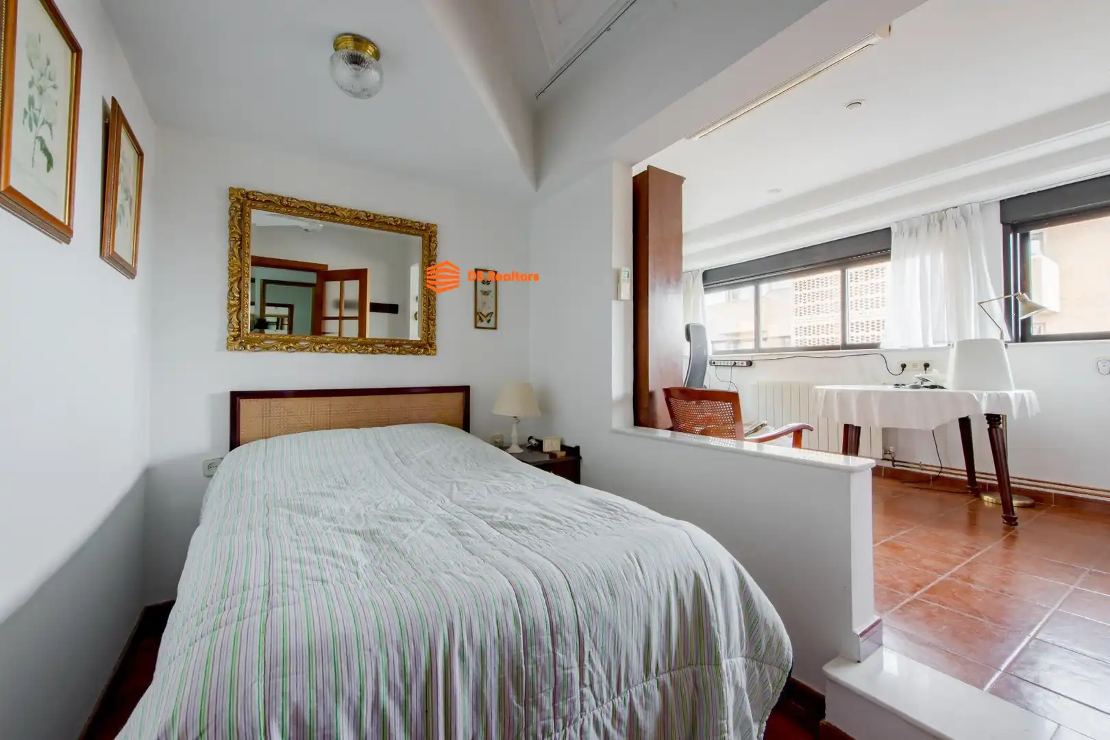 Habitación de Ático en venta en Madrid con Calefacción, Amueblado y Piscina comunitaria