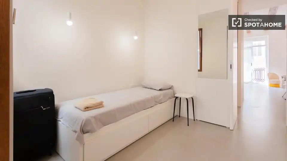 Appartamento con terrazza in affitto a Extramurs, imagen 18