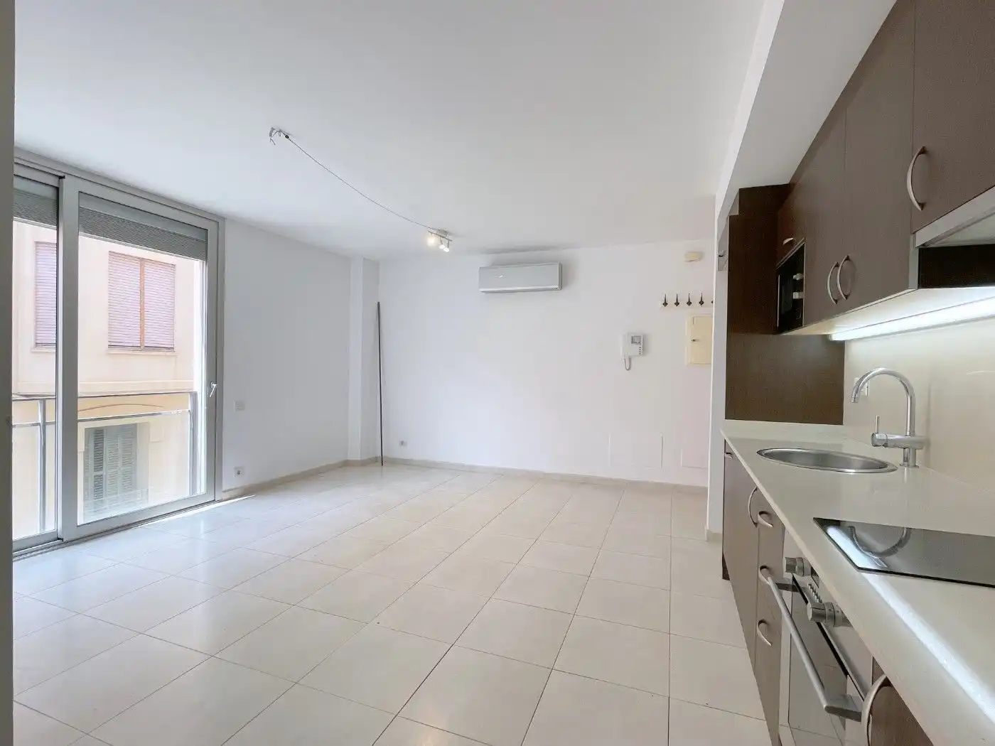 Kitchen of Flat for rent in Mataró  with Air Conditioner, Heating and Oven