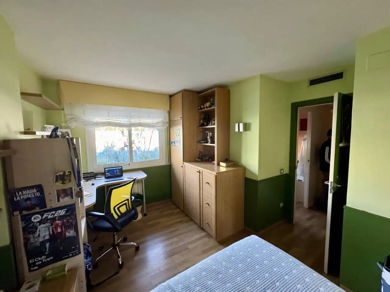 Bedroom of Houses for sale in Cerdanyola del Vallès  with Air Conditioner, Heating and Private garden