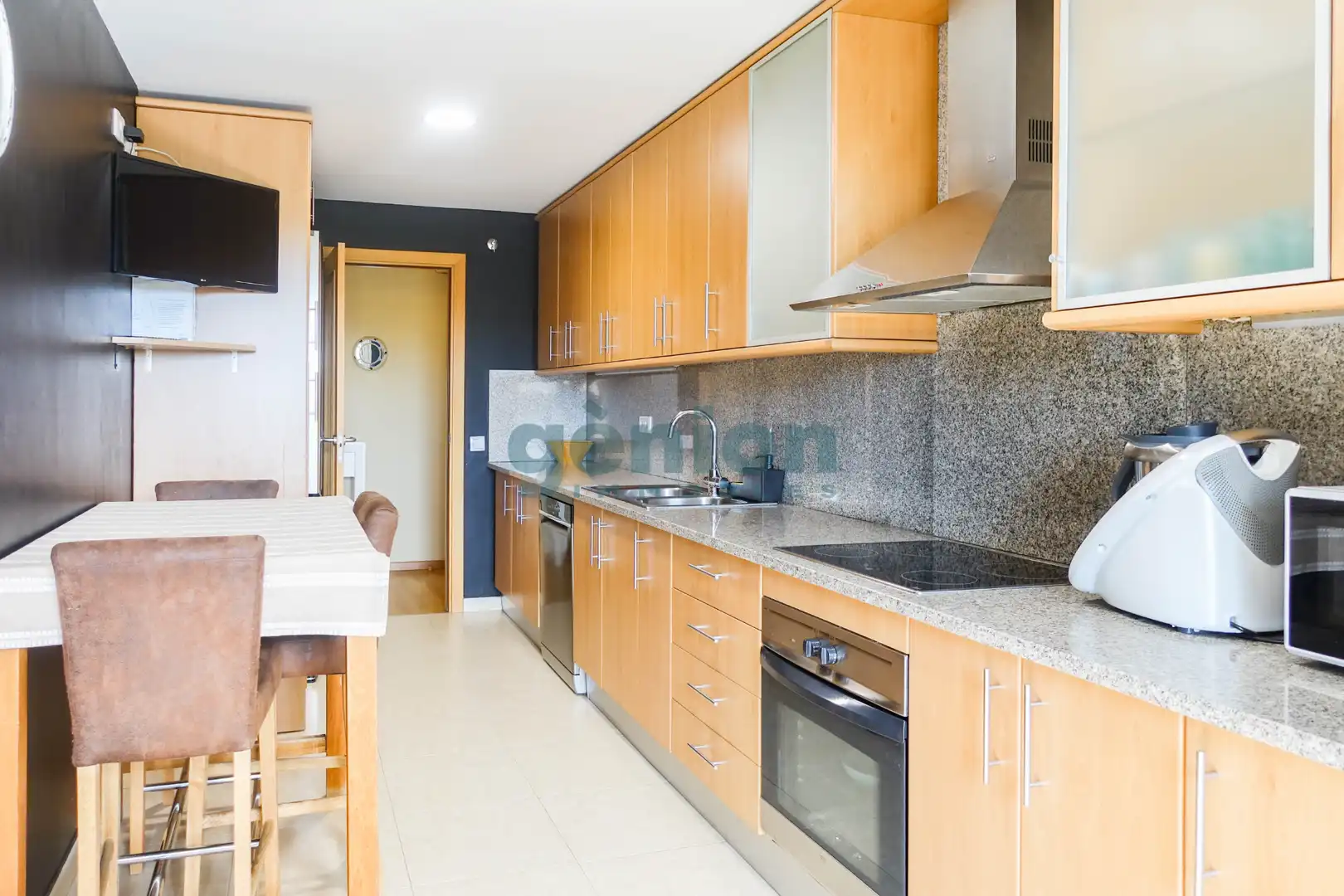Kitchen of Flat for sale in Salt  with Air Conditioner, Heating and Terrace