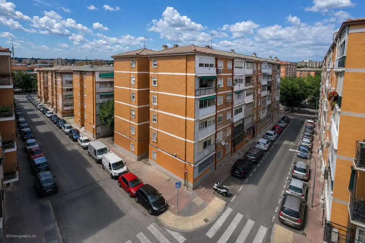 Außenansicht von Erdgeschoss zum Verkauf in Alcalá de Henares mit Heizung, Terrasse und Balkon