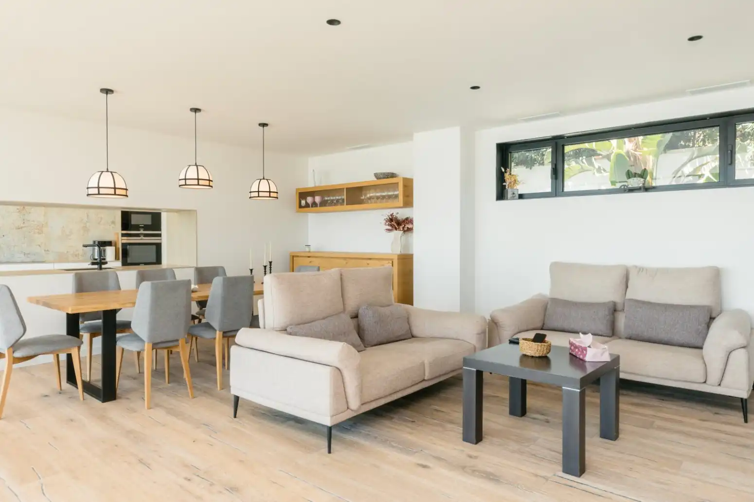 Sala d'estar de Casa o xalet en venda en Viladecans amb Aire condicionat, Calefacció i Jardí privat