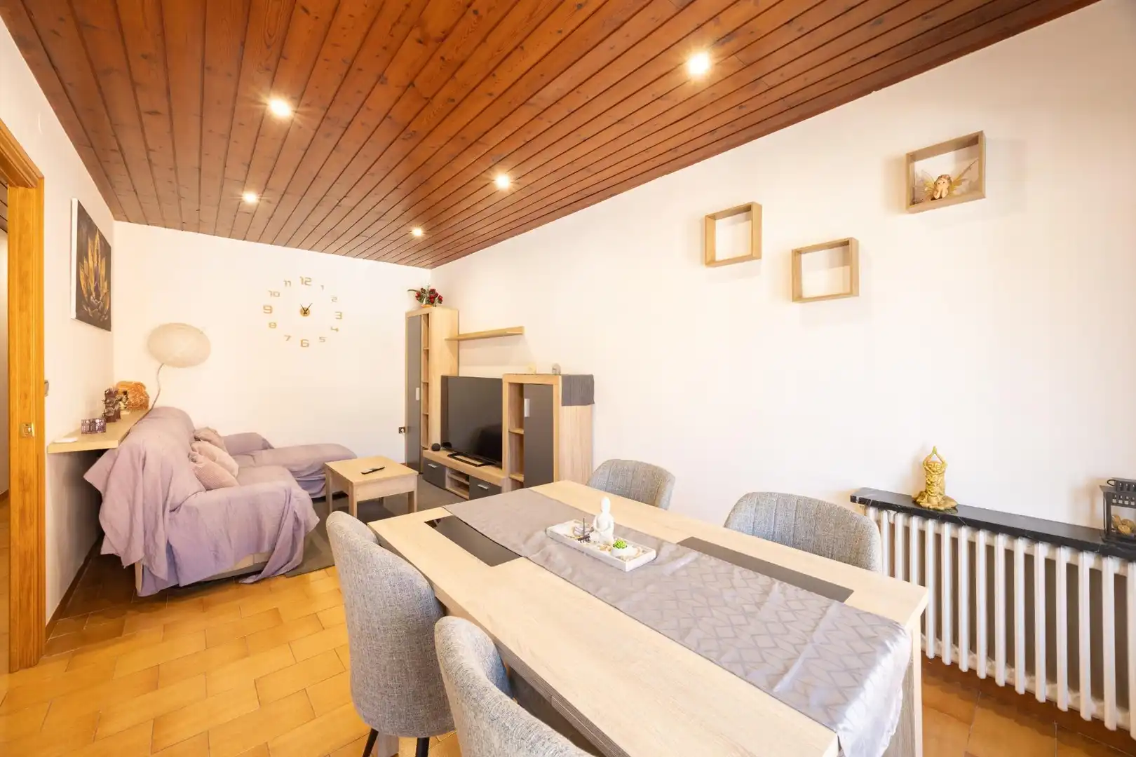 Detached homes for sale in Carrer del Collsacabra, Roda de Ter