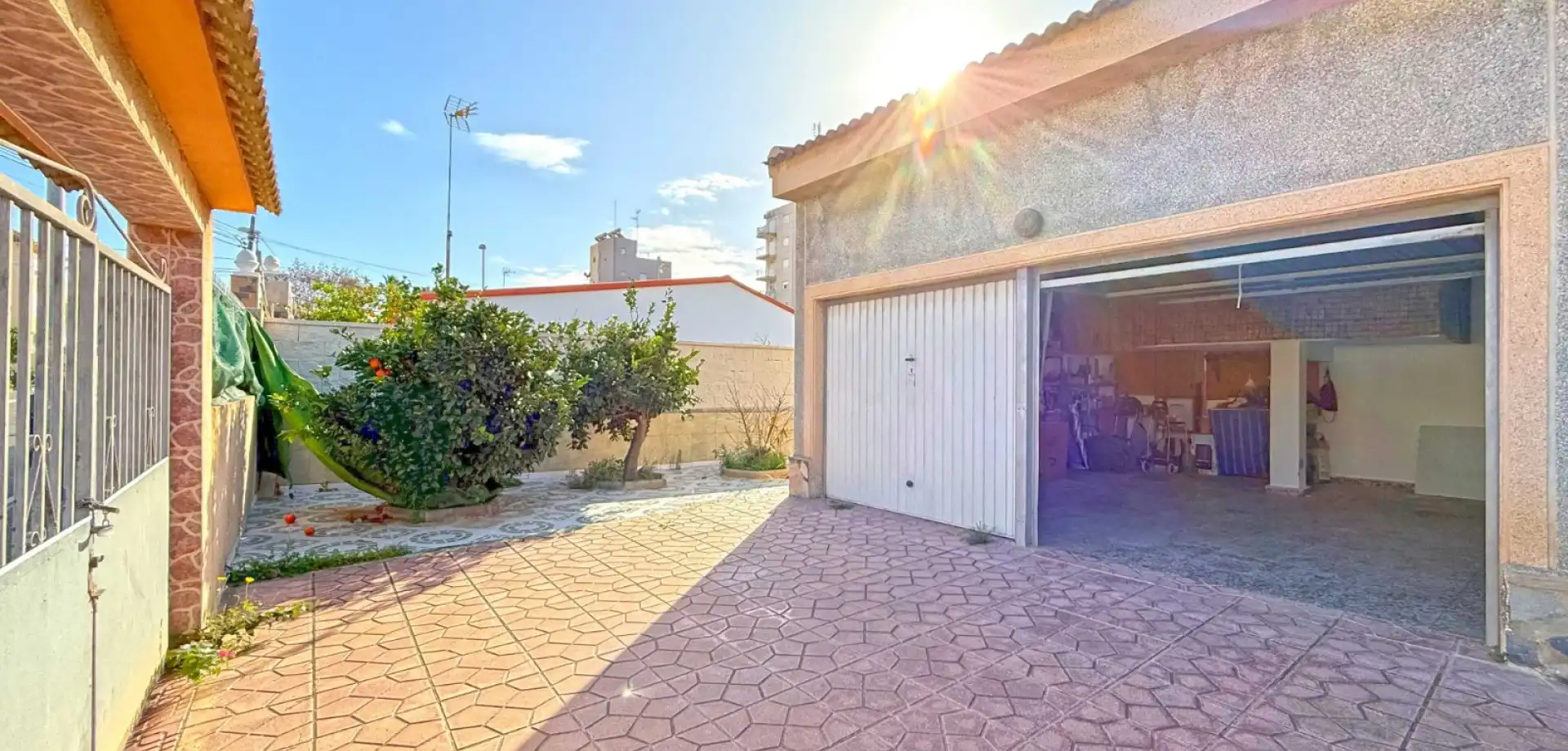 Vista exterior de Casa o chalet en venta en Torrevieja