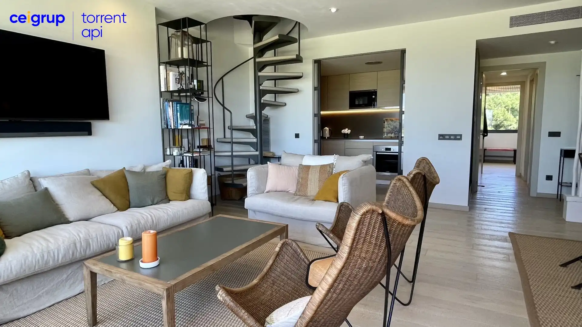 Sala d'estar de Dúplex en venda en Gualta amb Aire condicionat, Terrassa i Traster